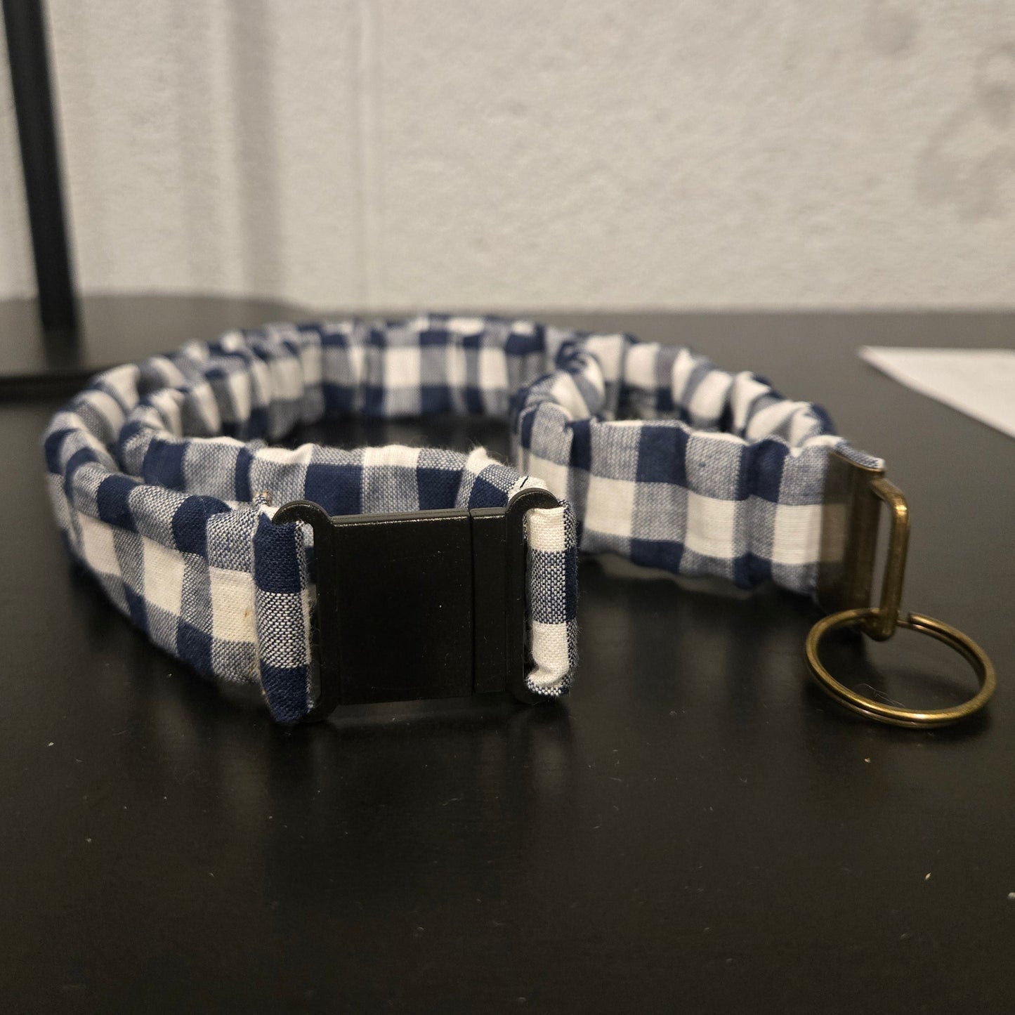 Navy/white checkered