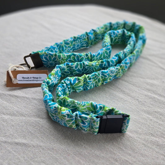 Teal Daisy